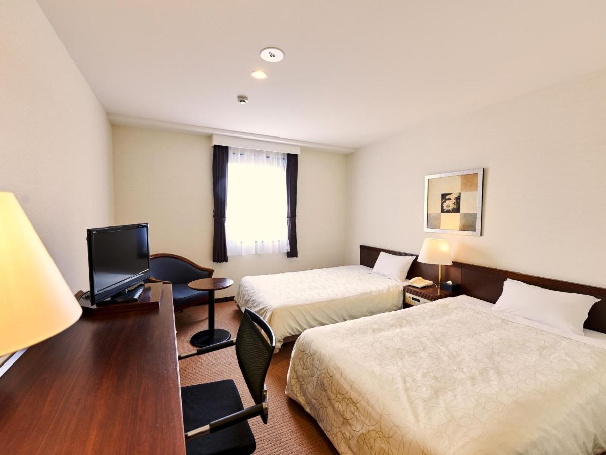 Hotel Courtland Ναγκάνο Εξωτερικό φωτογραφία